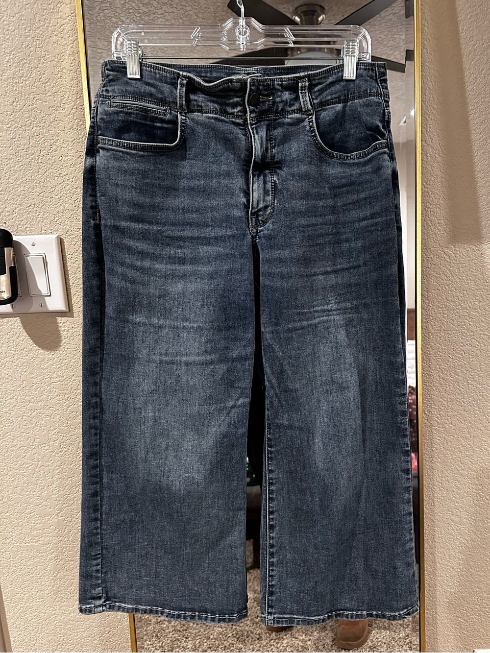 NYDJ Wide Leg Crop Pants Size 8 Blue FANTASTIC CONDITION